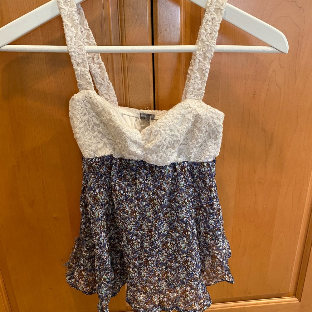 XS Charlotte Russe tank style blouse